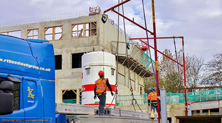 防墜器高空作業(yè)的安全守護(hù)